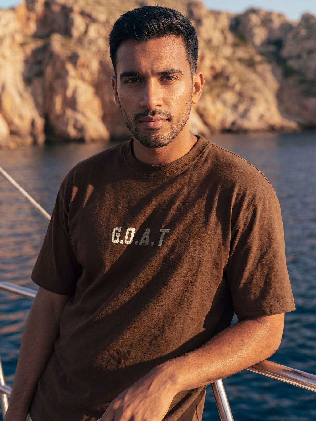 GOAT Men's Oversized T-Shirt