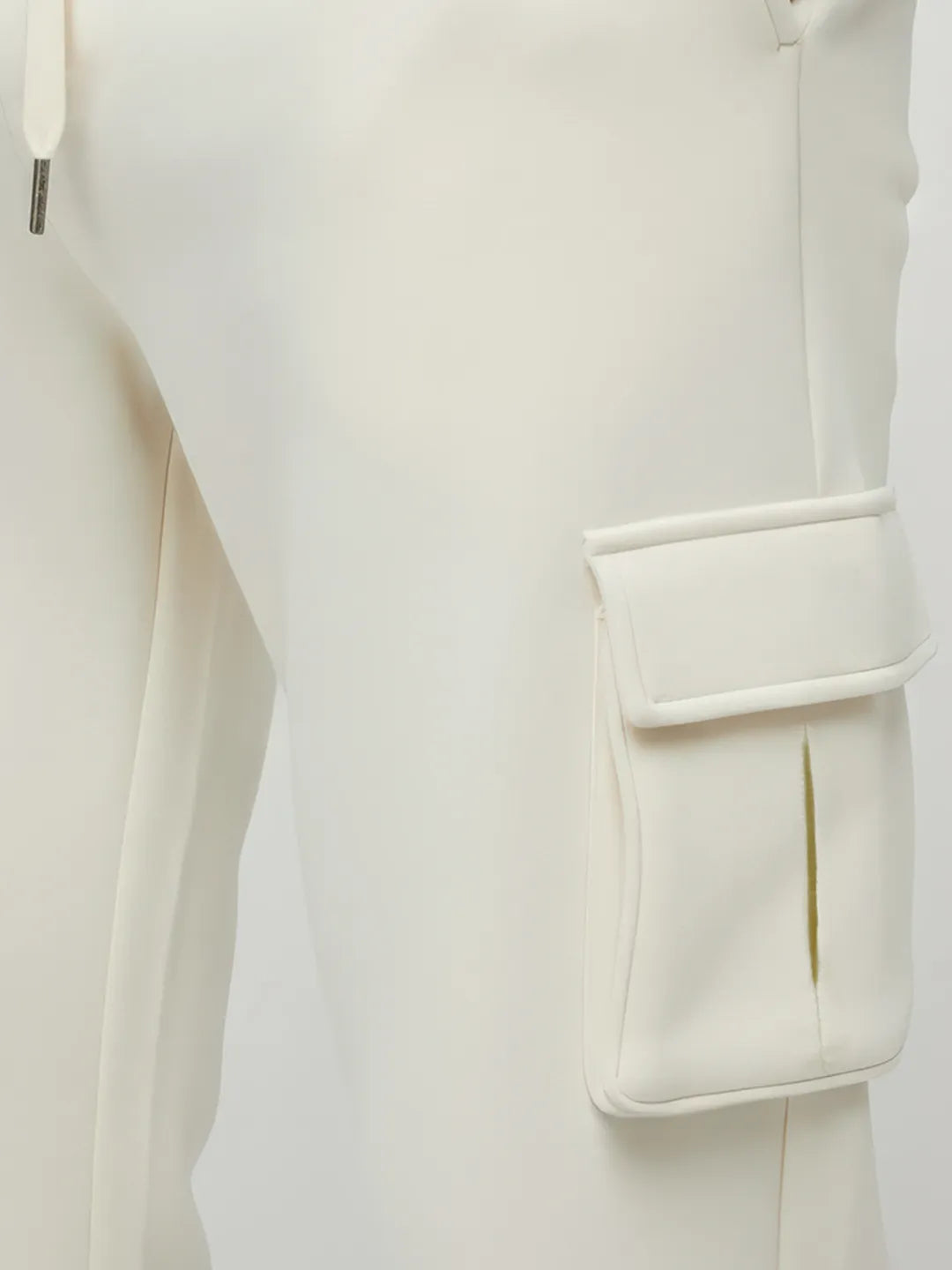 Womens Cream Cargo Cargo Joggers w/ 4 Pockets